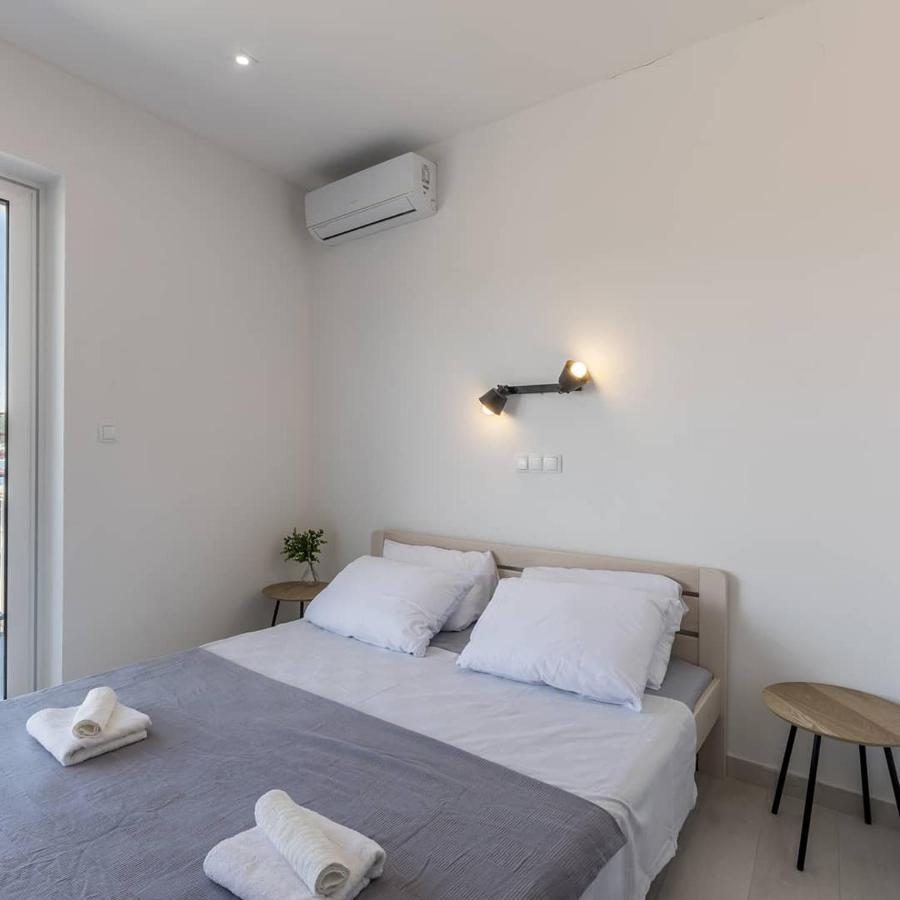 Luxury Apartments Skalinada Near Beaches, Tisno - Dalmatia ภายนอก รูปภาพ